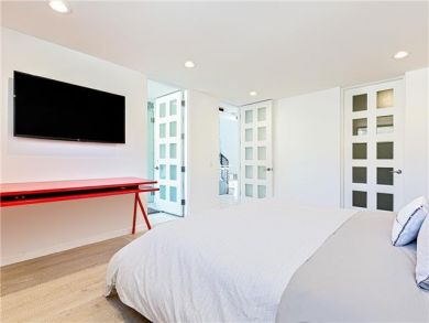 The Ultimate Beach Accommodation in Malibu